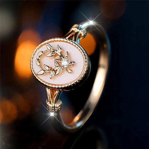 Vintage White Enamel Oval Ring – Leaf Plant Design